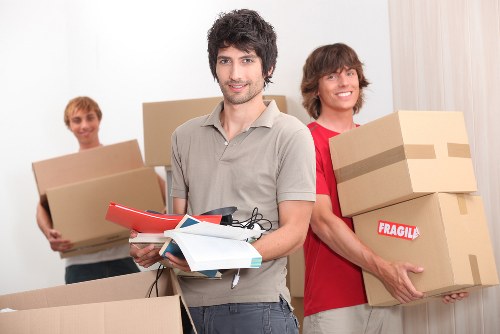 Man with van assisting in a London move